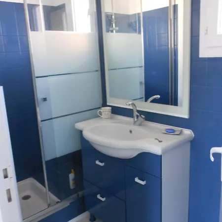 De Standing 200 M Dom wakacyjny *