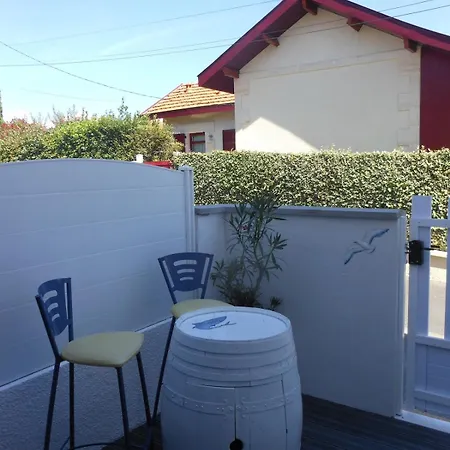 De Standing 200 M * Arcachon