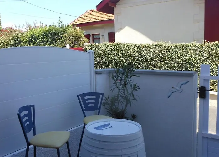 De Standing 200 M * Arcachon